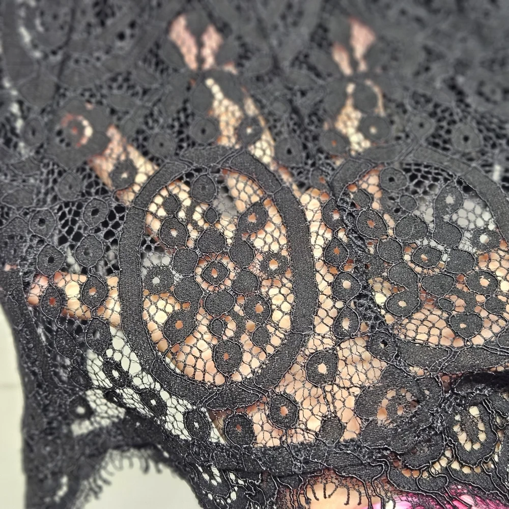 FREE PEOPLE Heart In Two Black Lace V-Neck Sleeveless Dress Size Large
